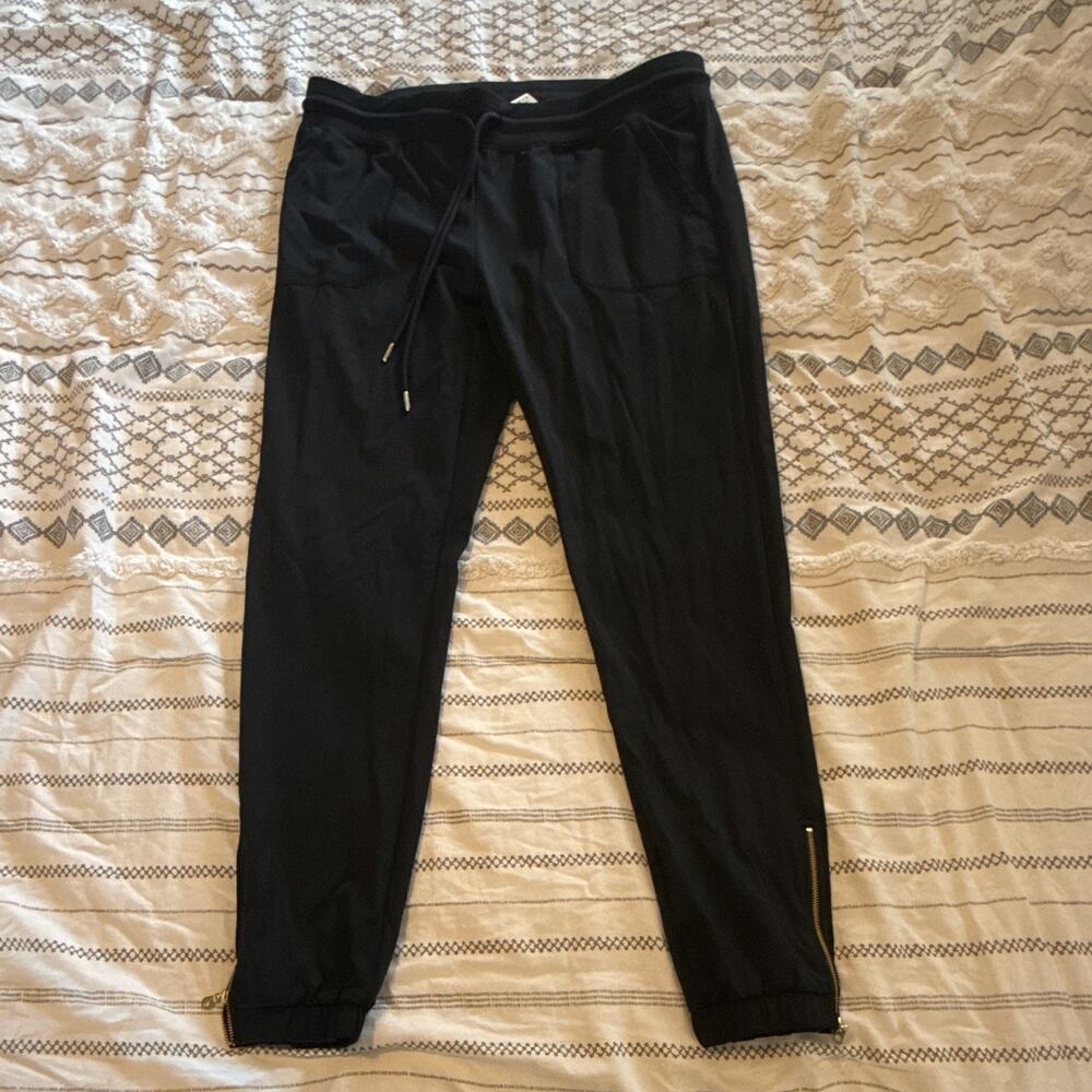 Zyia Active Women's Black Jogger Pants L Elastic Waist Pockets Peak Zipper